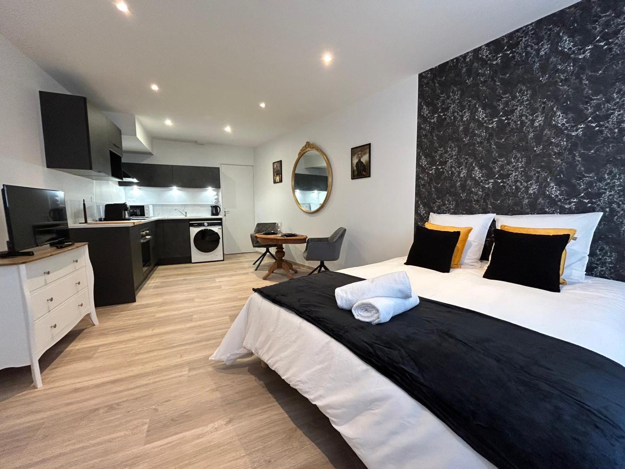 Apartment L'ecrin - - King Bed - Calme - Luxe Arras